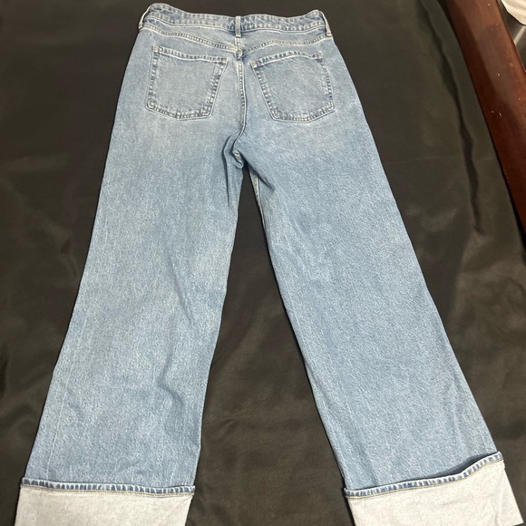 Old Navy Sky-High Wide-Leg Jeans in Light Blue - Picture 3 of 3
